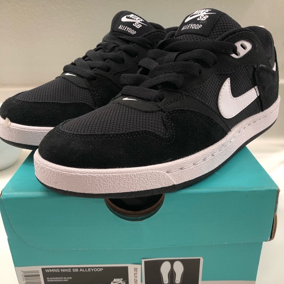 wmns nike sb alleyoop